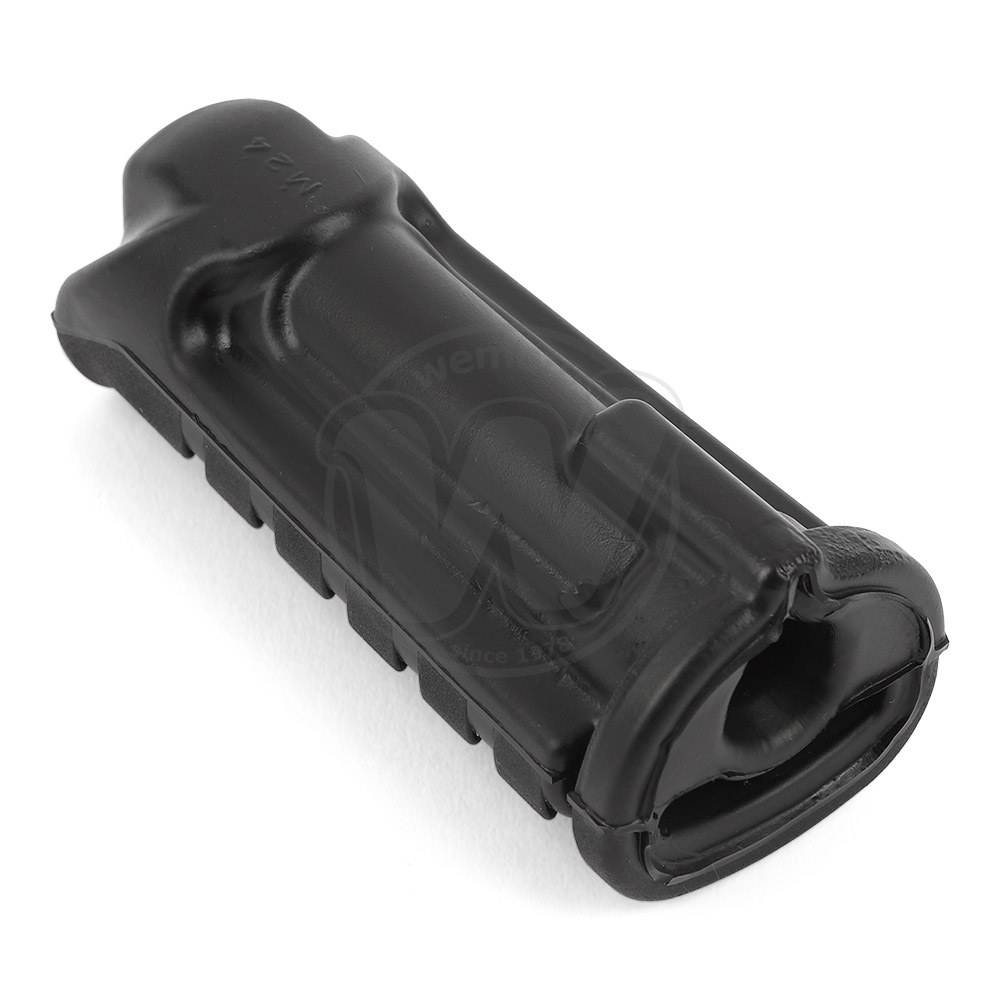 0OM7884_ae1264 two.jpg